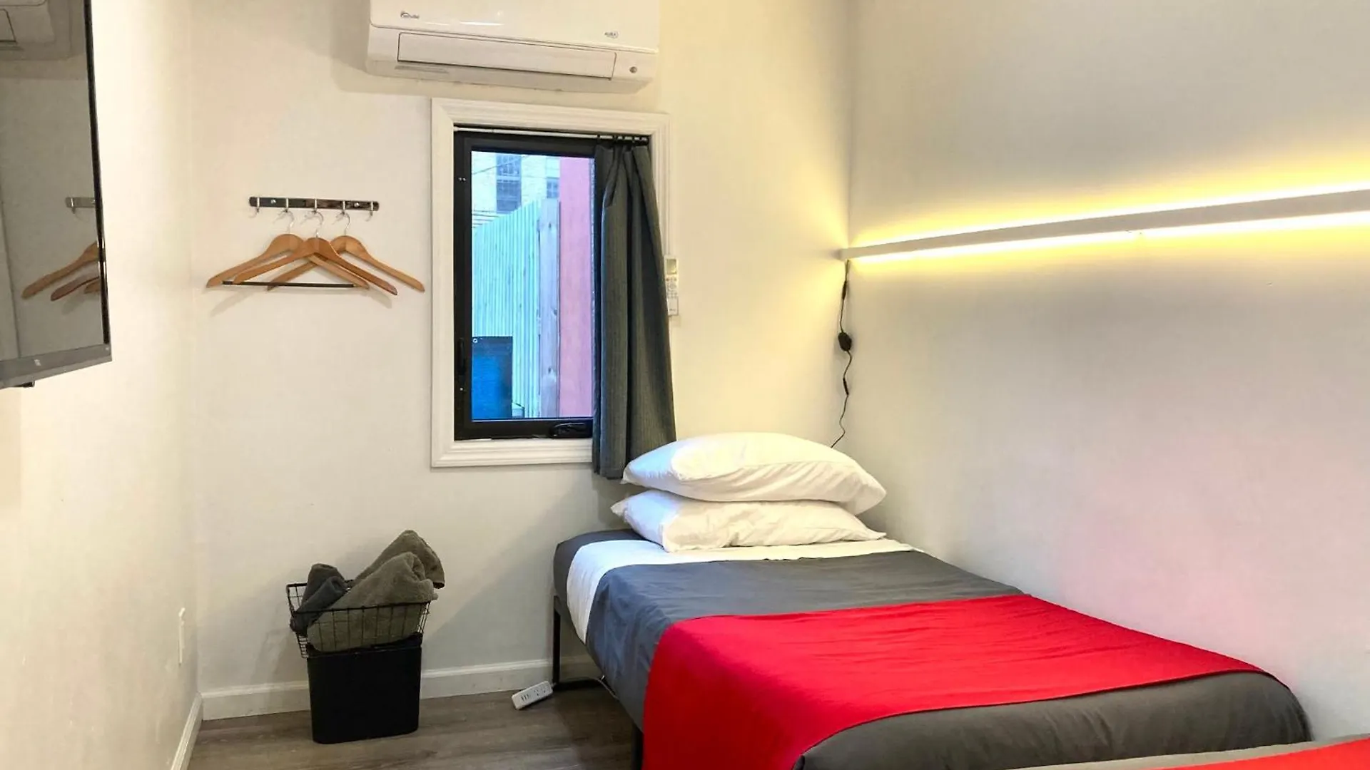 Modern Guesthouse Ironbound Newark With Kitchen-Fasttraintonyc-Onestoptoairport