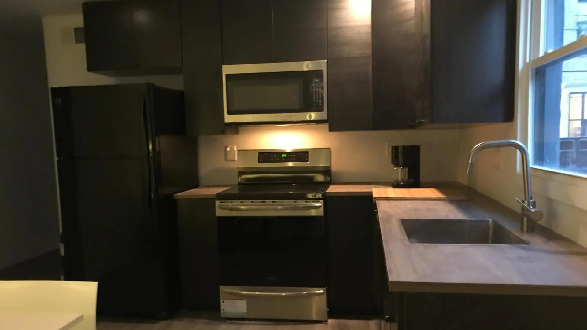 Modern Guesthouse Ironbound Newark With Kitchen-Fasttraintonyc-Onestoptoairport 0*,  United States
